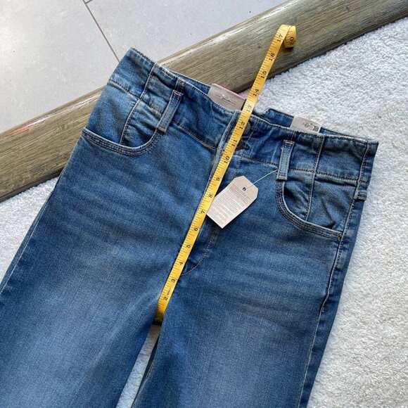 NWT Levi's Ribcage Bells High Rise Western Design Women's Jeans Size 29/32 - Picture 12 of 16